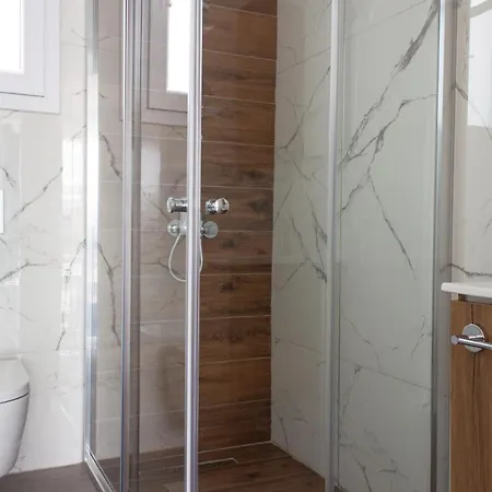 Four Seasons Life * Trikomo