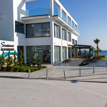 דירה Four Seasons Life Trikomo
