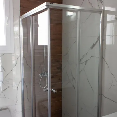 Four Seasons Life Daire