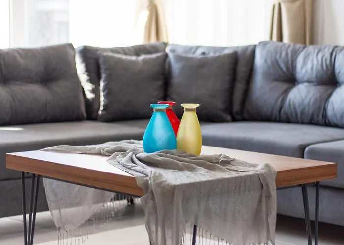 アパート Four Seasons Life Trikomo