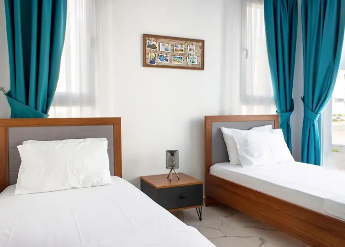 Four Seasons Life アパート