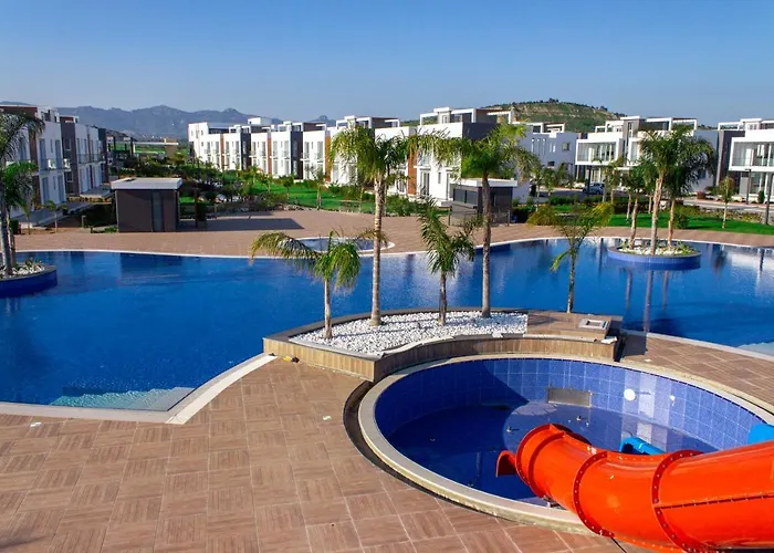 Four Seasons Life * Trikomo