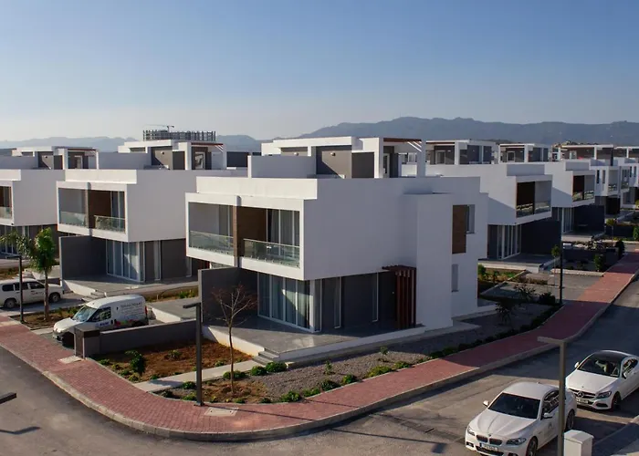 Four Seasons Life アパート *