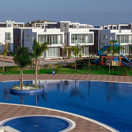 Four Seasons Life Apartament
