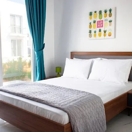 Apartament Four Seasons Life Trikomo