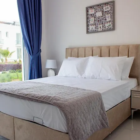 Four Seasons Life Trikomo