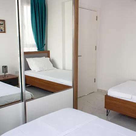 Four Seasons Life Trikomo