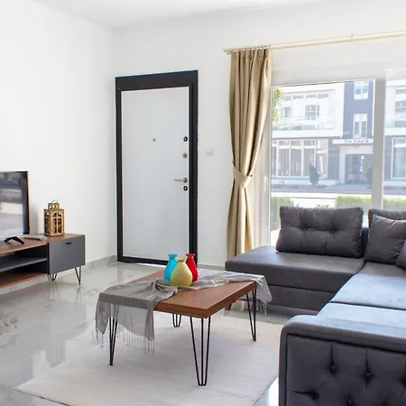 Апартаменты Four Seasons Life