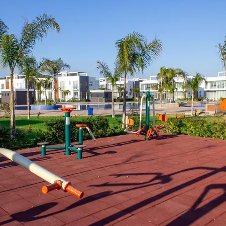 Апартаменты Four Seasons Life Trikomo