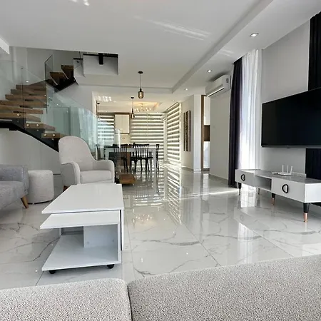 Apartment Four Seasons Life Trikomo
