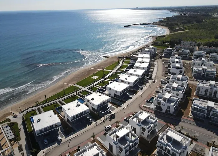 Four Seasons Life 公寓 *