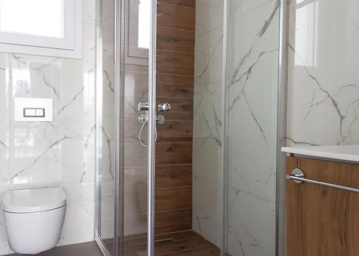 Four Seasons Life * Trikomo