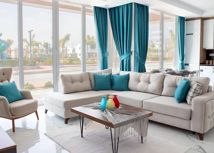 Four Seasons Life Trikomo