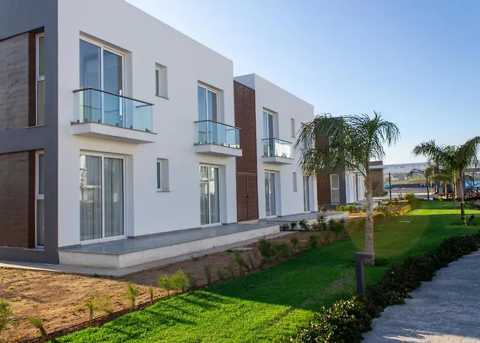 Four Seasons Life 公寓 *