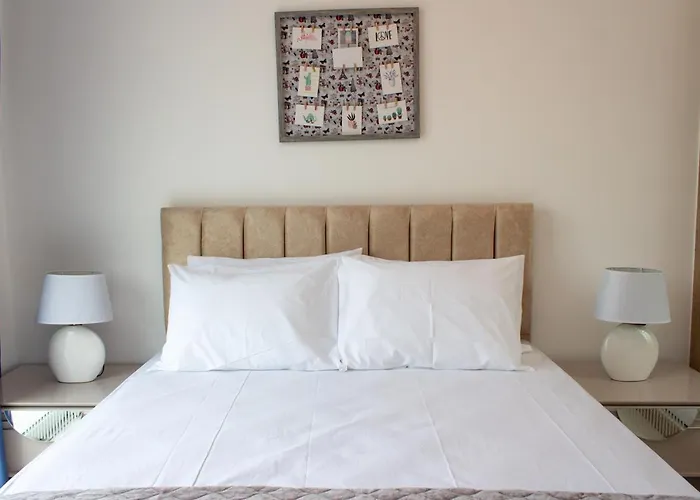 Four Seasons Life Trikomo