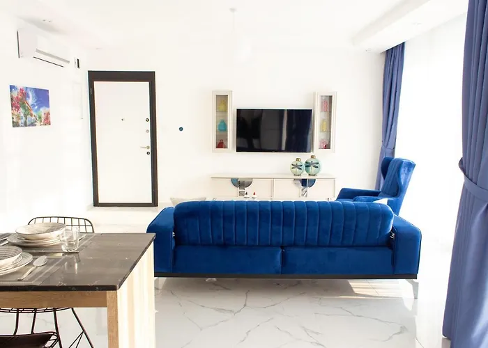 Four Seasons Life Trikomo