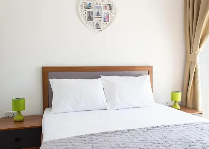 公寓 Four Seasons Life Trikomo